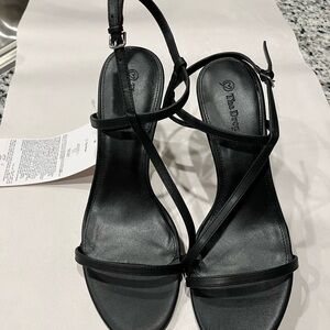 Trendy Black Strappy Heels